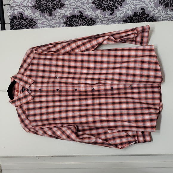 NWOT Ariat Pro Series Long Sleeve Button Down Shirt. Size Medium - Picture 1 of 5